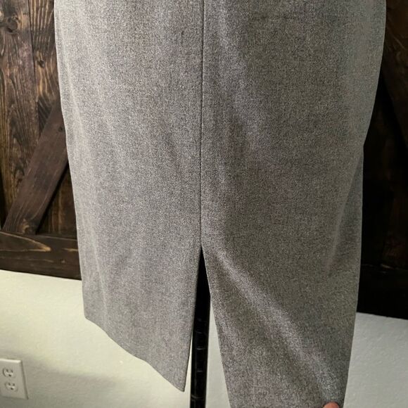 Diane Von Furstenberg Grey Wool front and back slits sleveless dress Sz-8 - Picture 3 of 15
